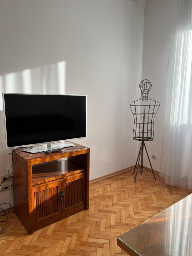 August 11 Apartamento Sofía